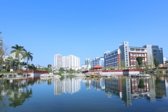 右江民族医学院录取分数最低多少分？附2023年高考最低投档线